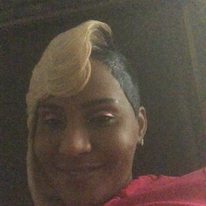 Meet your Posher, Nakieta